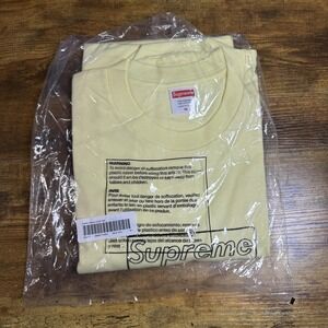 Supreme KAWS Chalk Logo‎ Tee Shirt Mens Medium Yellow USA SS21 Art Streetwear